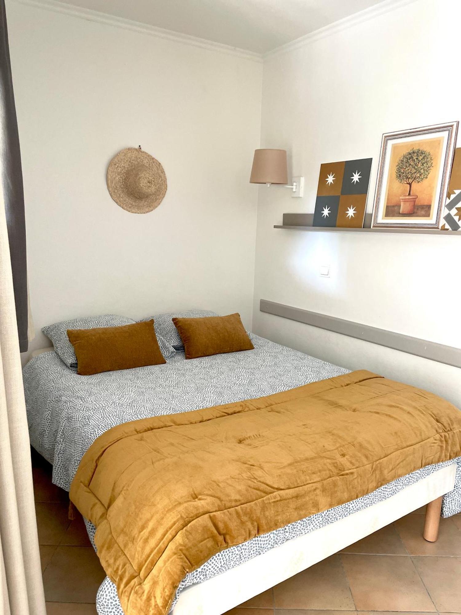 Appartement Golf De Pont Royal มัลล์มอร์ ภายนอก รูปภาพ